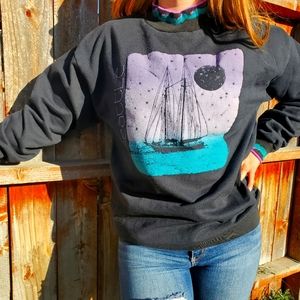 Vintage Seattle sweatshirt.